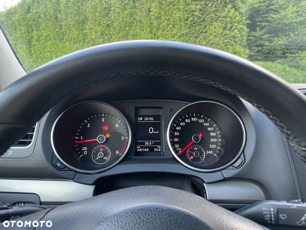 Volkswagen Golf 1.6 TDI DPF BlueMotion - 16