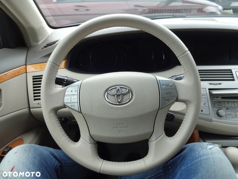 Toyota Avalon 3.5 Limited - 12