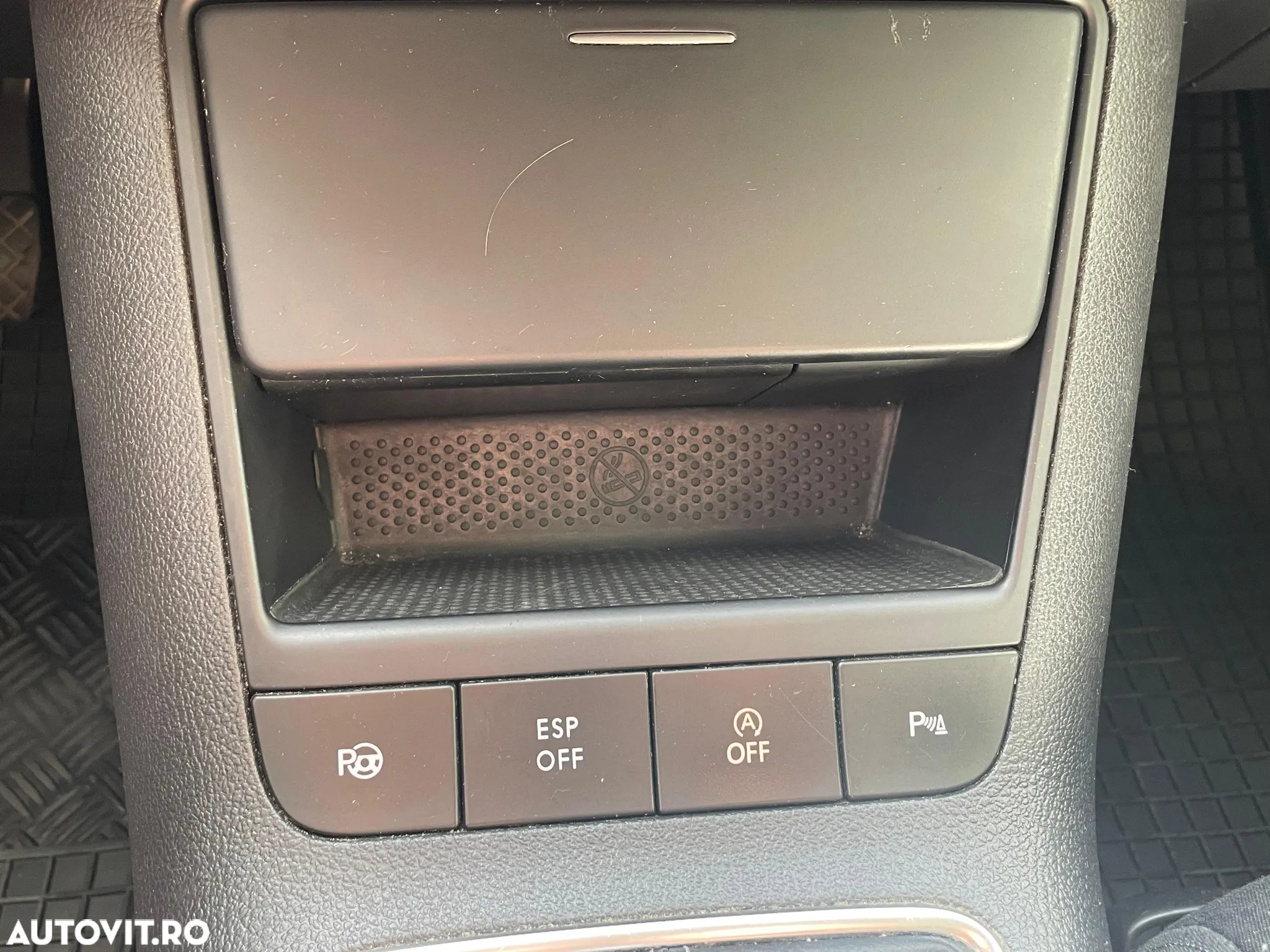 Volkswagen Golf Plus 1.9 TDI Comfortline DPF - 18