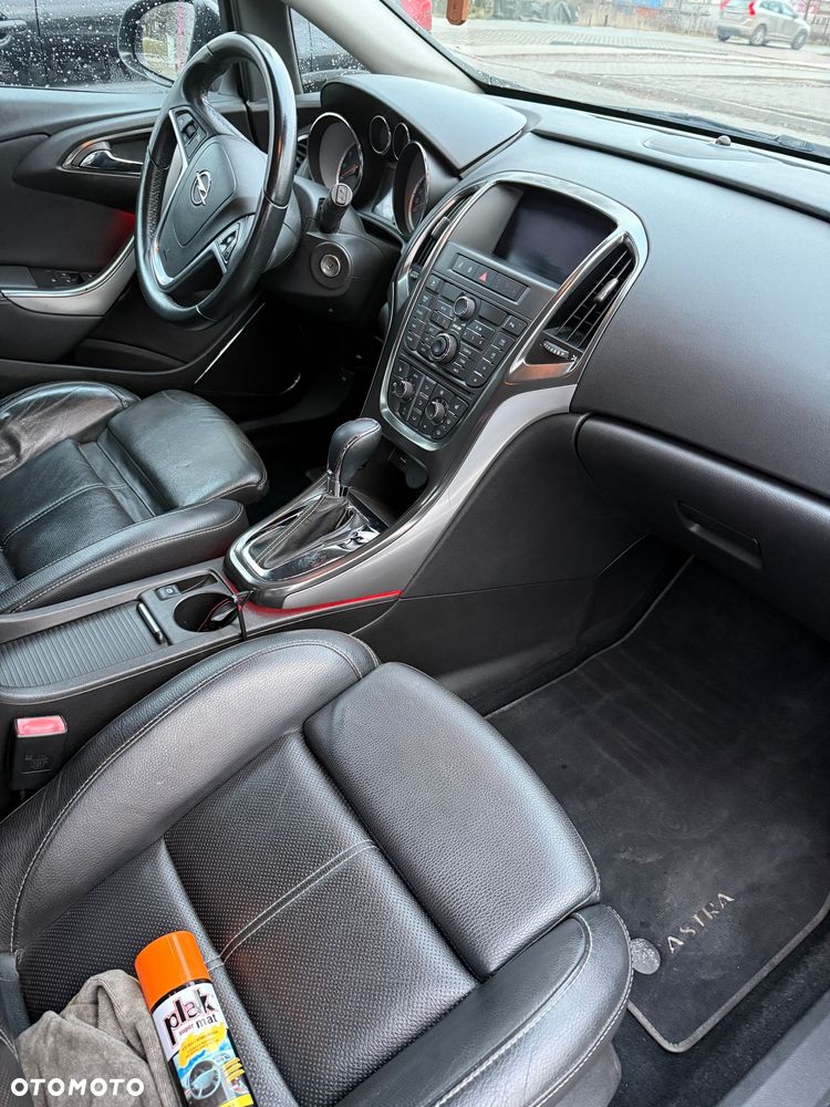 Opel Astra 1.6 T Cosmo - 7