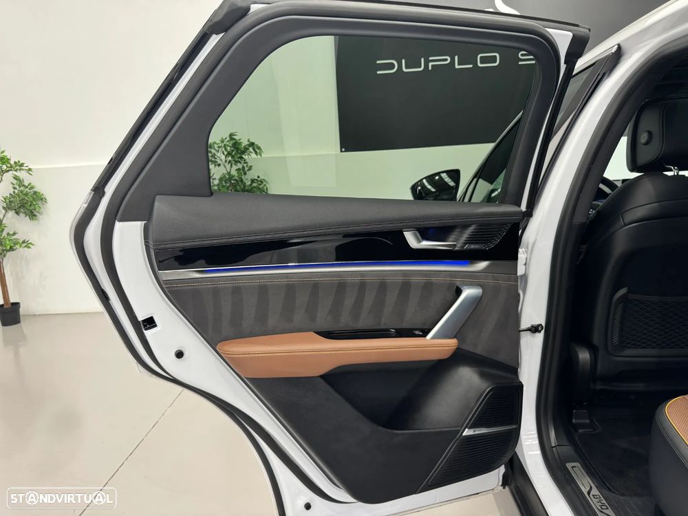 BYD Tang 86.4 kWh AWD Flagship - 26