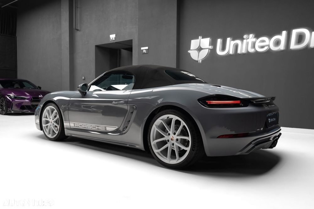 Porsche Boxster - 8