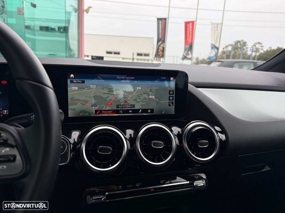 Mercedes-Benz GLA 180 d 8G-DCT Progressive - 16