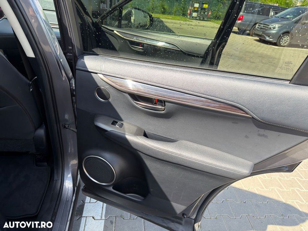 Lexus Seria NX 300h E-FOUR Luxury Line - 22