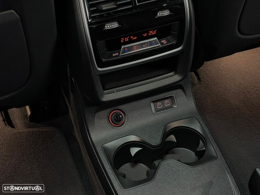 BMW X7 40 i xDrive Pack M - 38