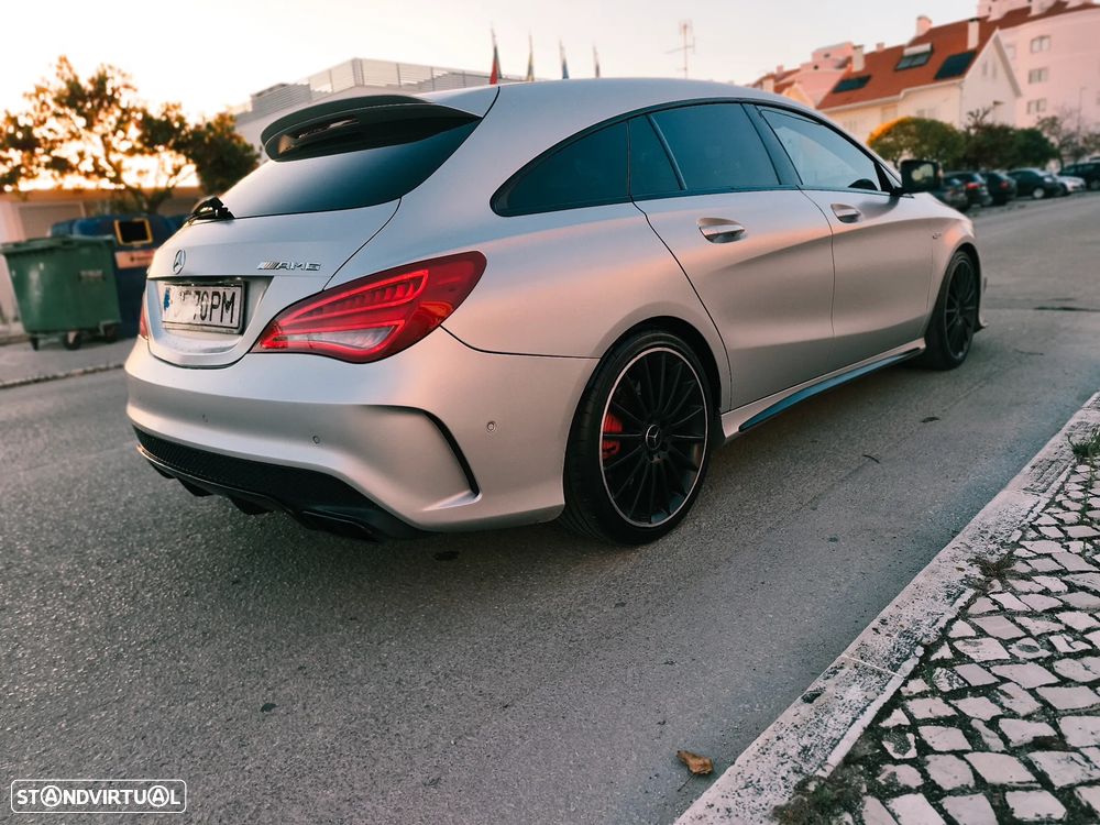 Mercedes-Benz CLA 45 AMG 4Matic 7G-DCT - 24