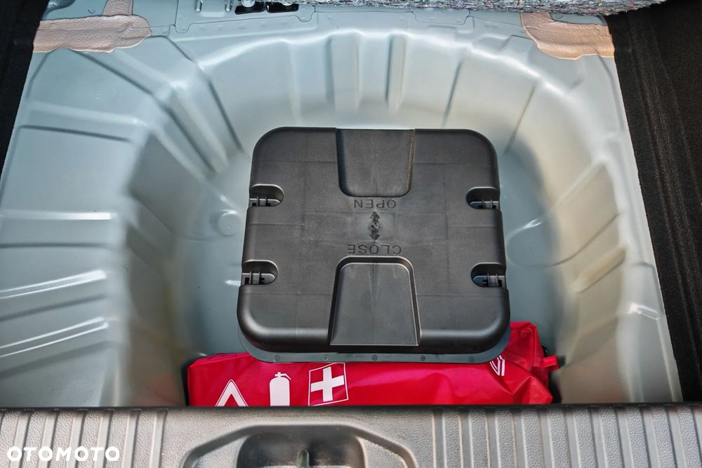 Renault Clio 1.0 TCe Evolution - 13