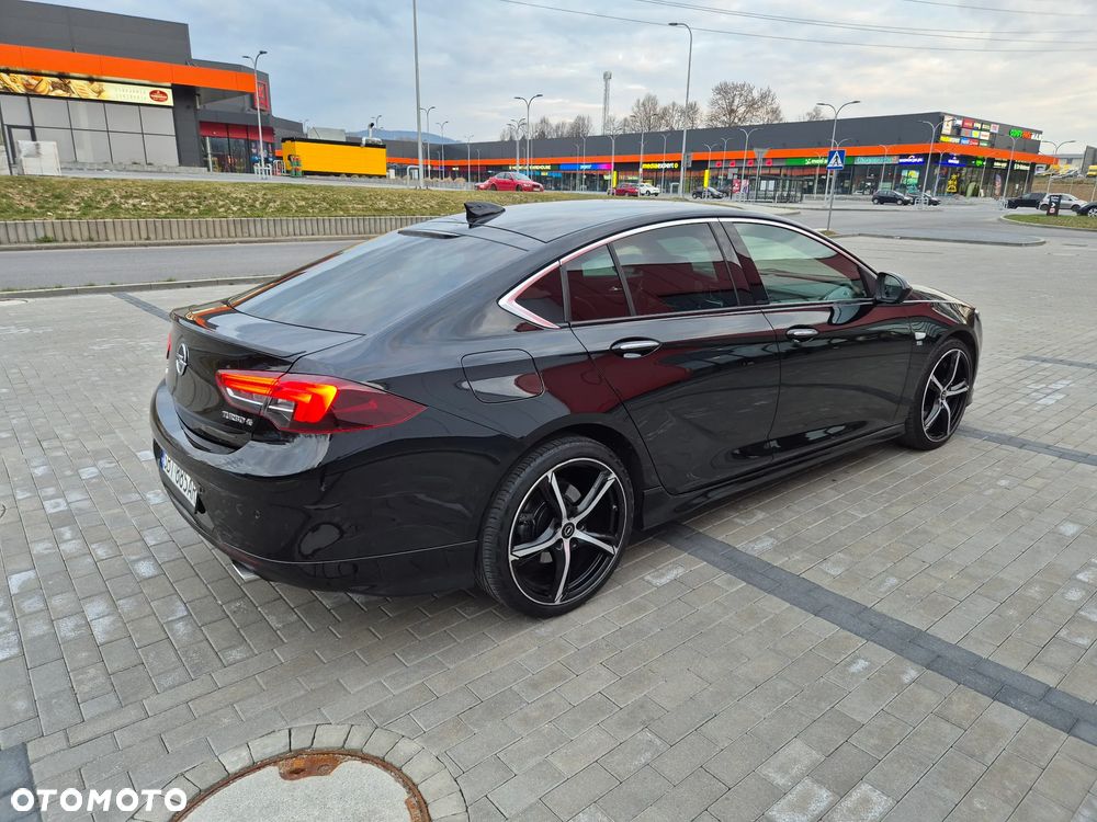 Opel Insignia 2.0 T 4x4 GSi S&S - 8