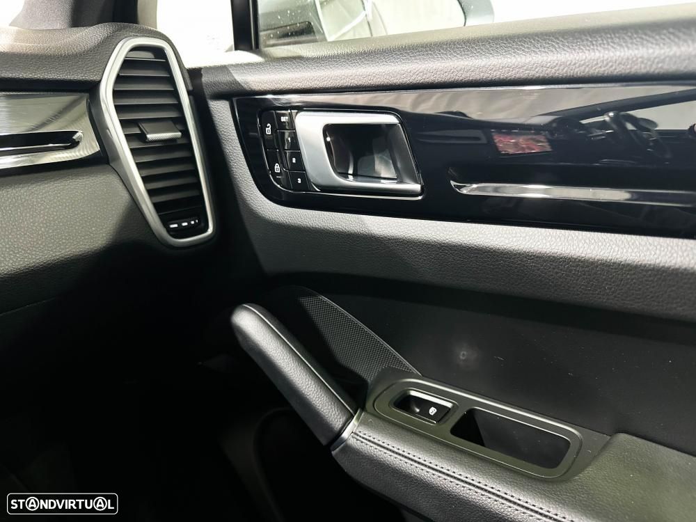 Porsche Cayenne Coupé E-Hybrid Platinum Edition - 34