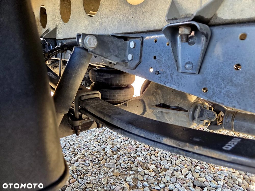 Iveco DAILY / THERMO KING +25 /-35 / BI TEMPERATURA / XENON / NAVI / PODUSZKI - 19
