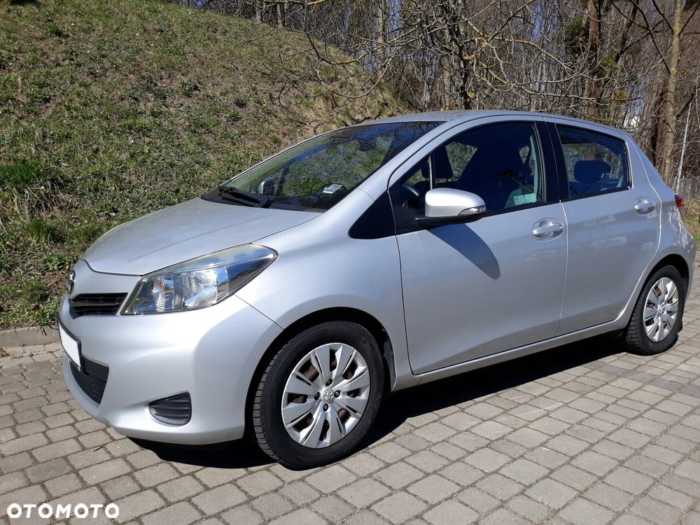 Toyota Yaris 1.33 Premium - 1