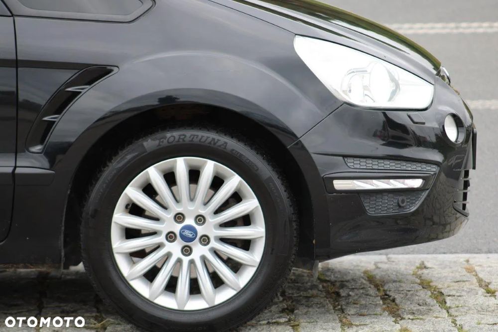 Ford S-Max 2.0 TDCi DPF Titanium - 32