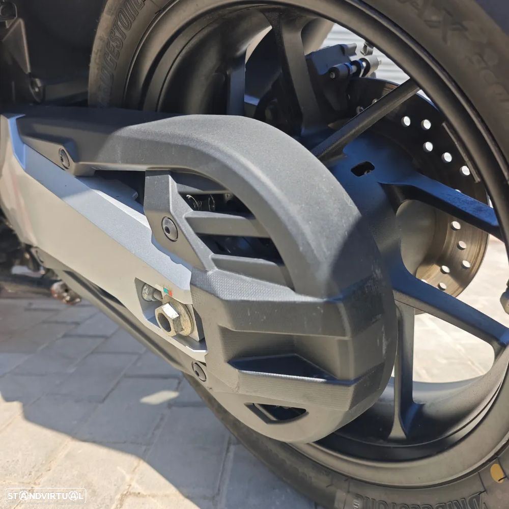 Honda Forza 750 - 13