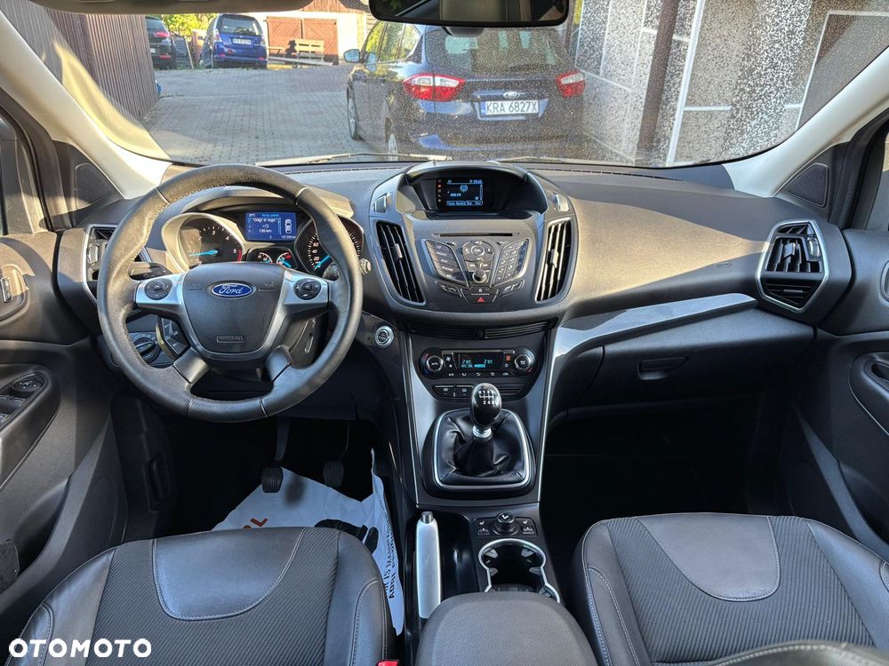Ford Kuga 2.0 TDCi 4x4 Titanium - 5