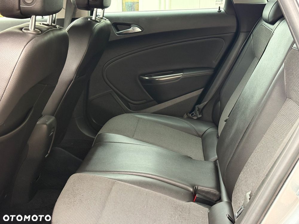 Opel Astra 1.4 Turbo Color Edition - 18