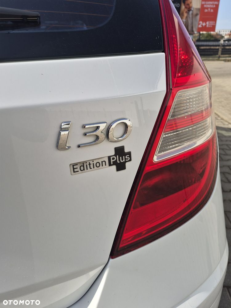 Hyundai I30 2010 photo 4