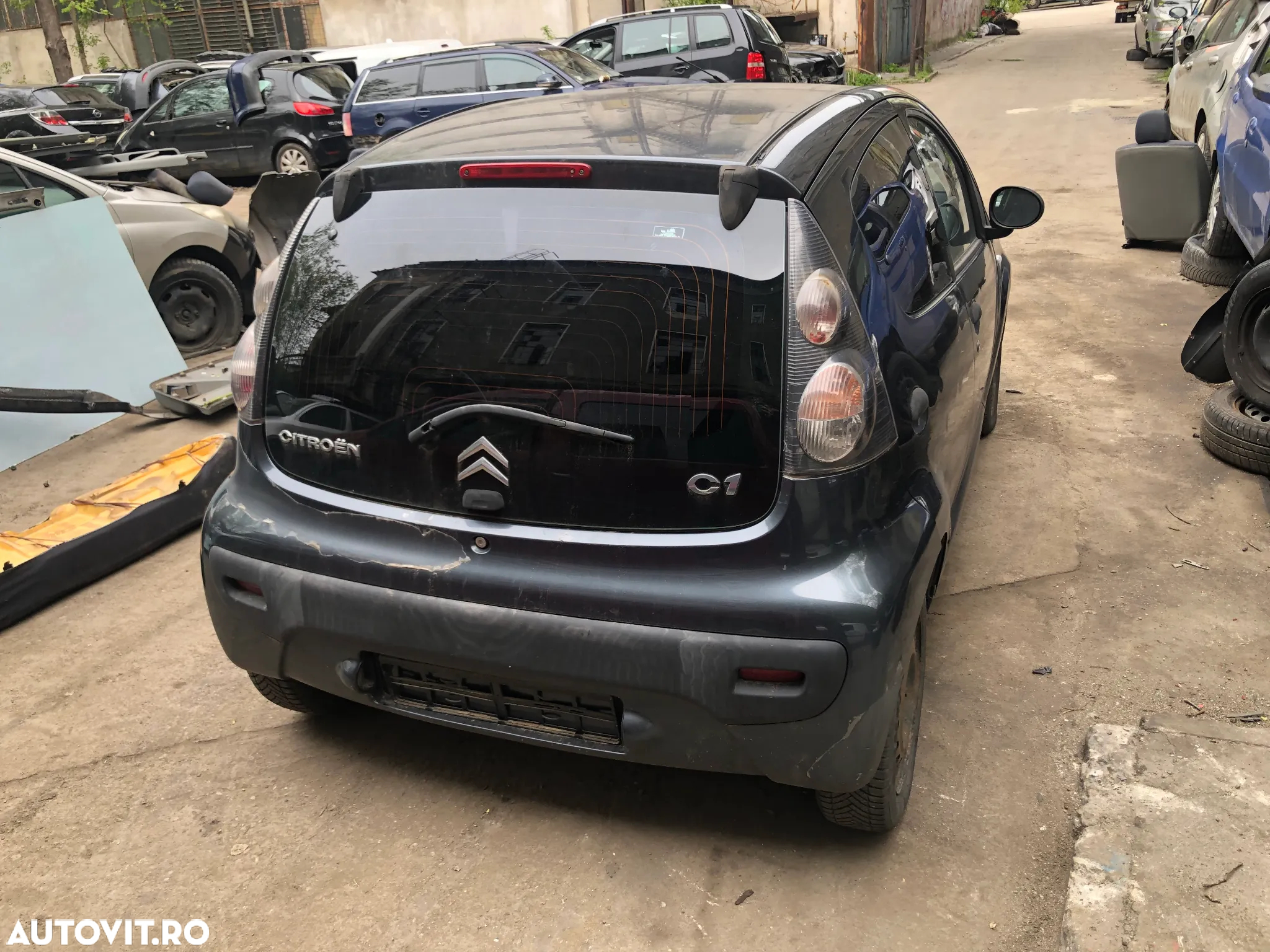 Dezmembrez Citroen C1 gri 1.0 benzina AC 2006 4 usi - 8