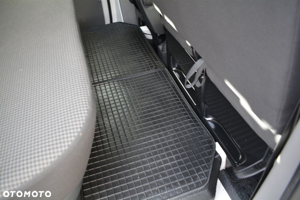 Volkswagen TRANSPORTER T6.1 DOKA - 28