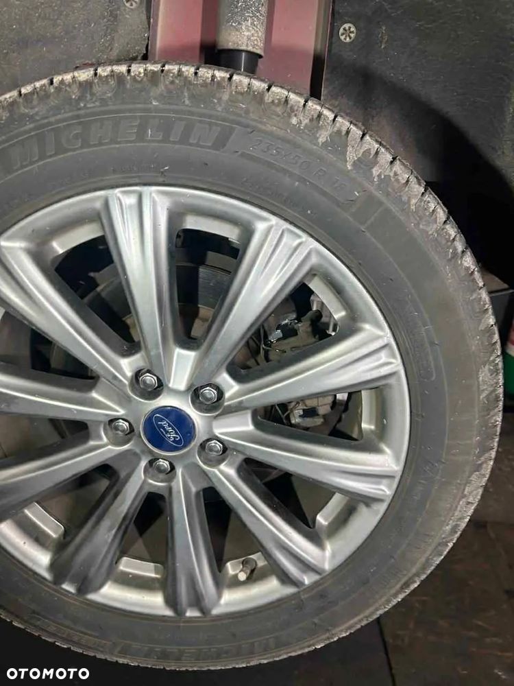Ford Escape 2.0 EcoBoost AWD Titanium - 18