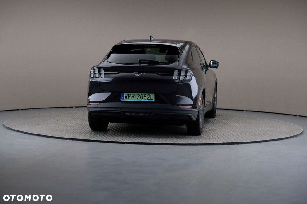 Ford Mustang Mach-E - 5