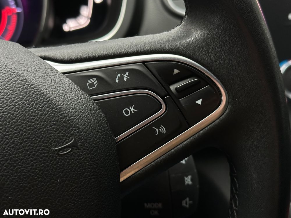 Renault Scenic BLUE dCi 120 EDC BUSINESS EDITION - 31