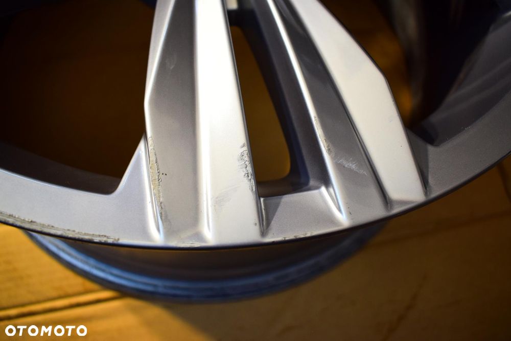 VW 19'' ,,R-Line'' Touareg III 760 Nowy Model! Oryginał! - 3