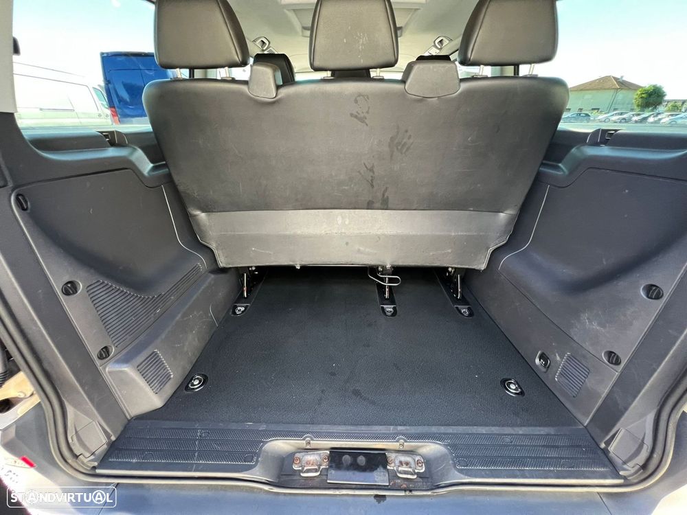 Mercedes-Benz Vito Tourer - 11