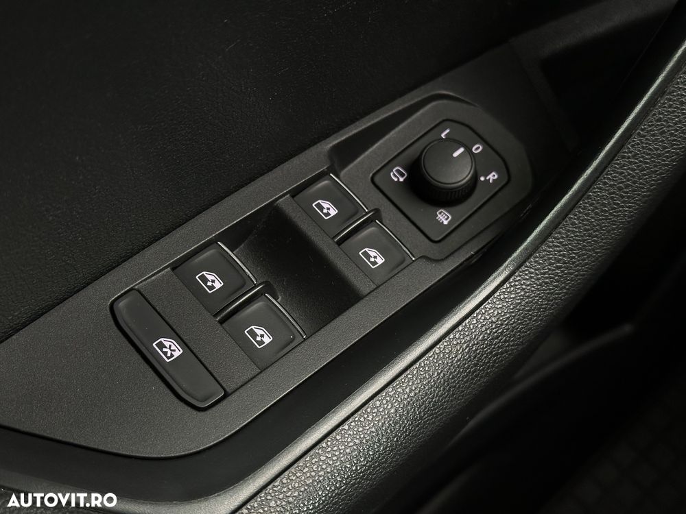 Skoda Karoq 1.6 TDI SCR DSG Style - 28