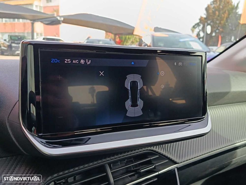 Peugeot 208 1.2 Hybrid Allure e-DCS6 - 19