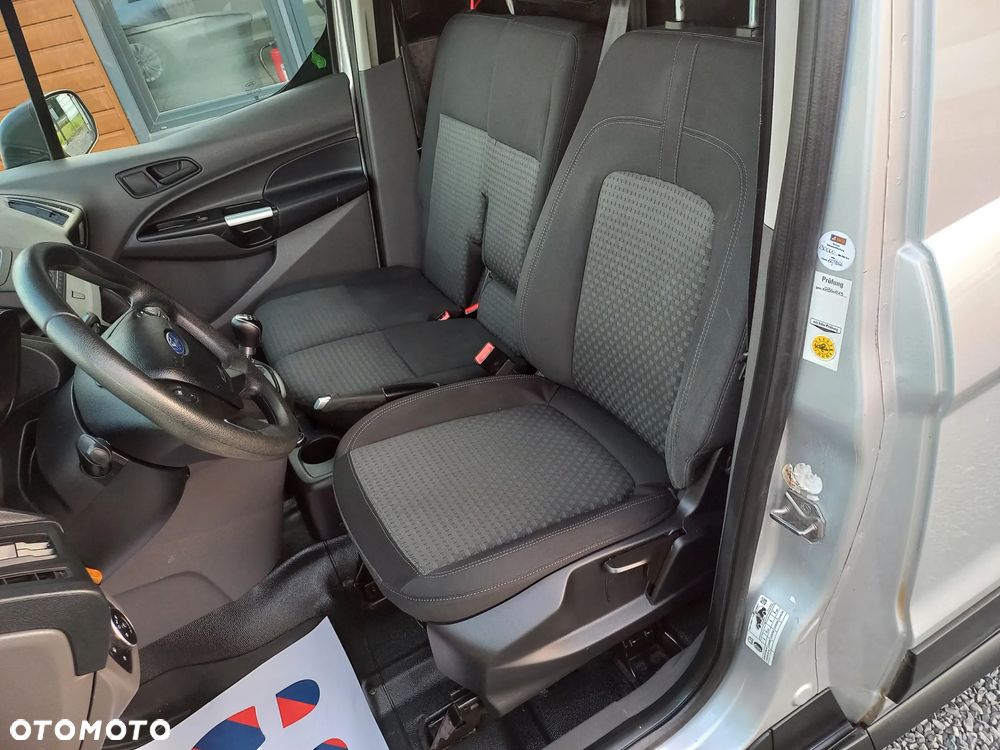 Ford Transit Connect - 17