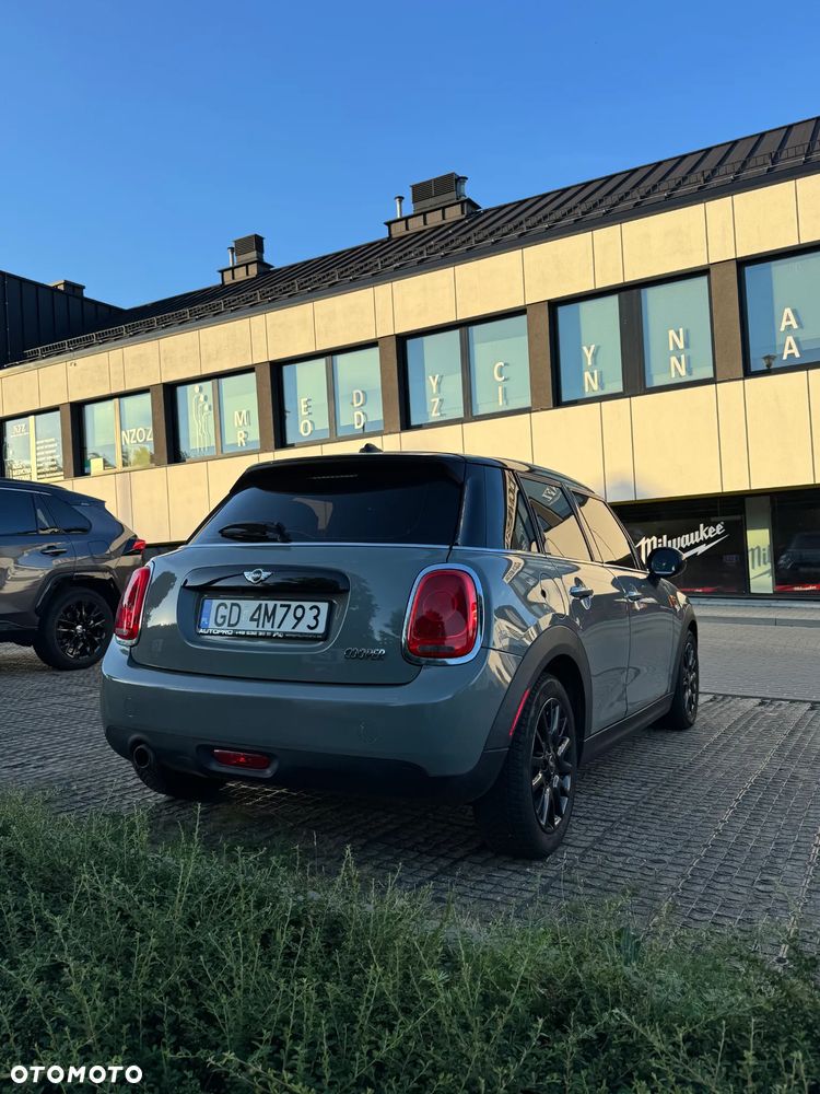 MINI Cooper Standard - 5