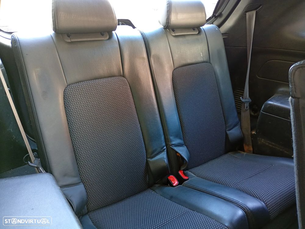 Chevrolet Captiva 2.0 VCDi Seven 7L - 12