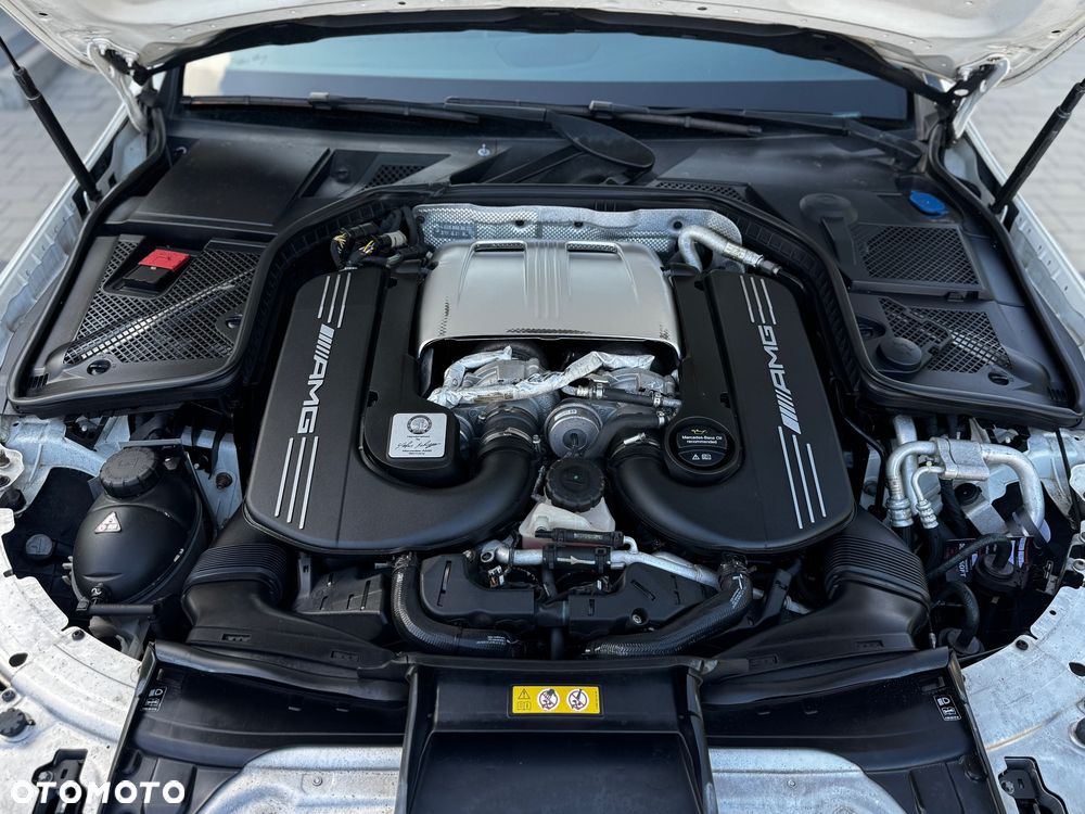 Mercedes-Benz Klasa C AMG 63 S AMG Speedshift 7G-MCT Edition 1 - 39