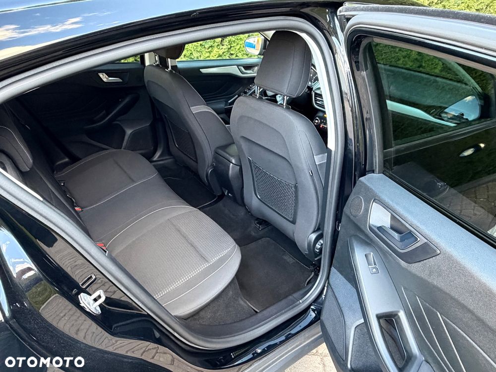 Ford Focus 2.0 TDCi DPF Start-Stopp-System Titanium - 12