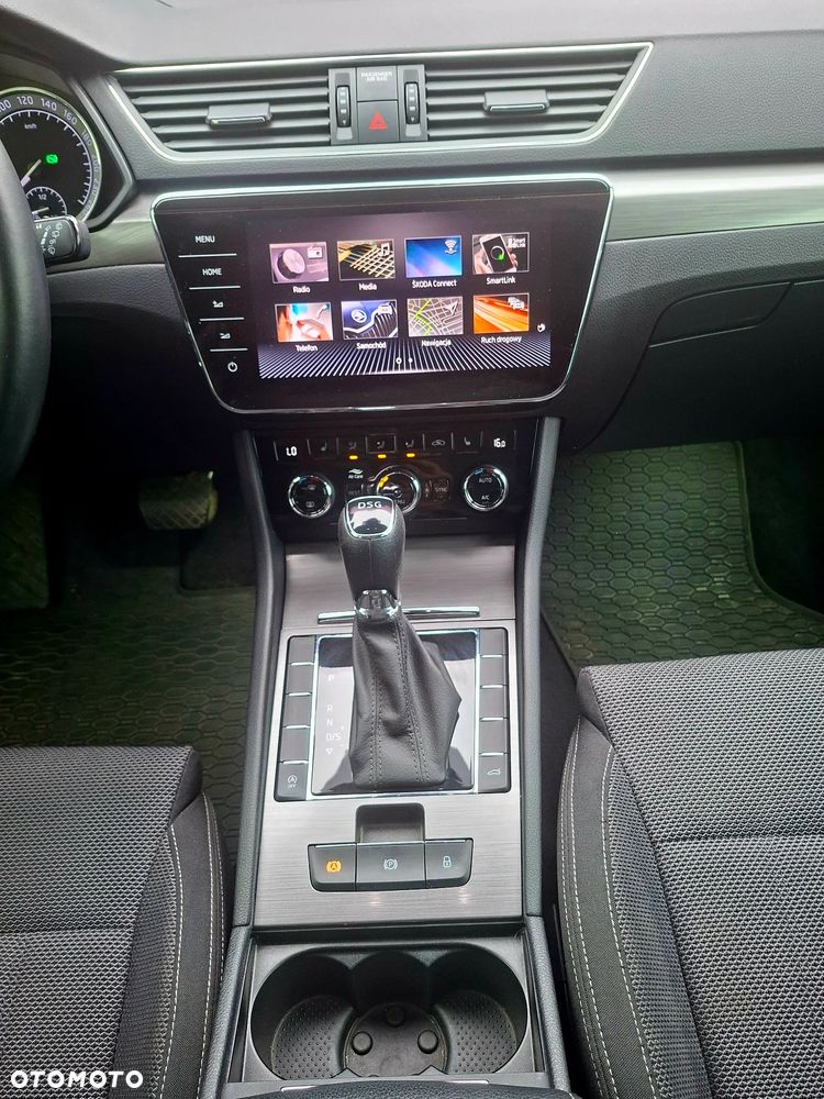 Skoda Superb 2.0 TDI DSG Active - 10