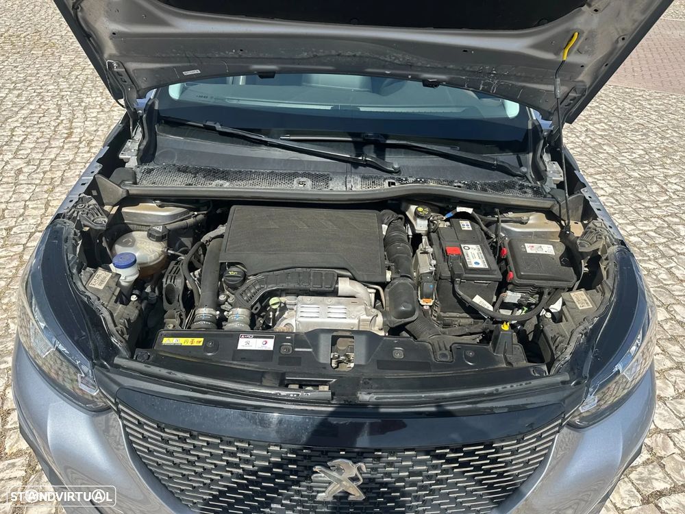 Peugeot 2008 - 8