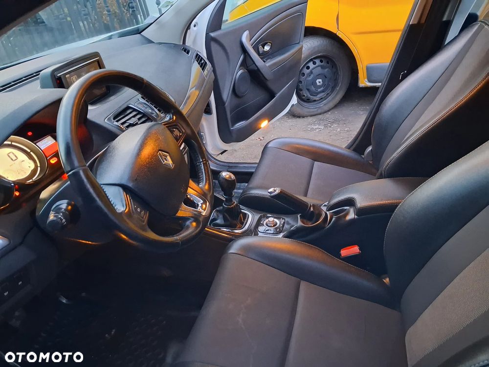 Renault Megane ENERGY dCi 110 Start & Stopp Bose Edition - 18