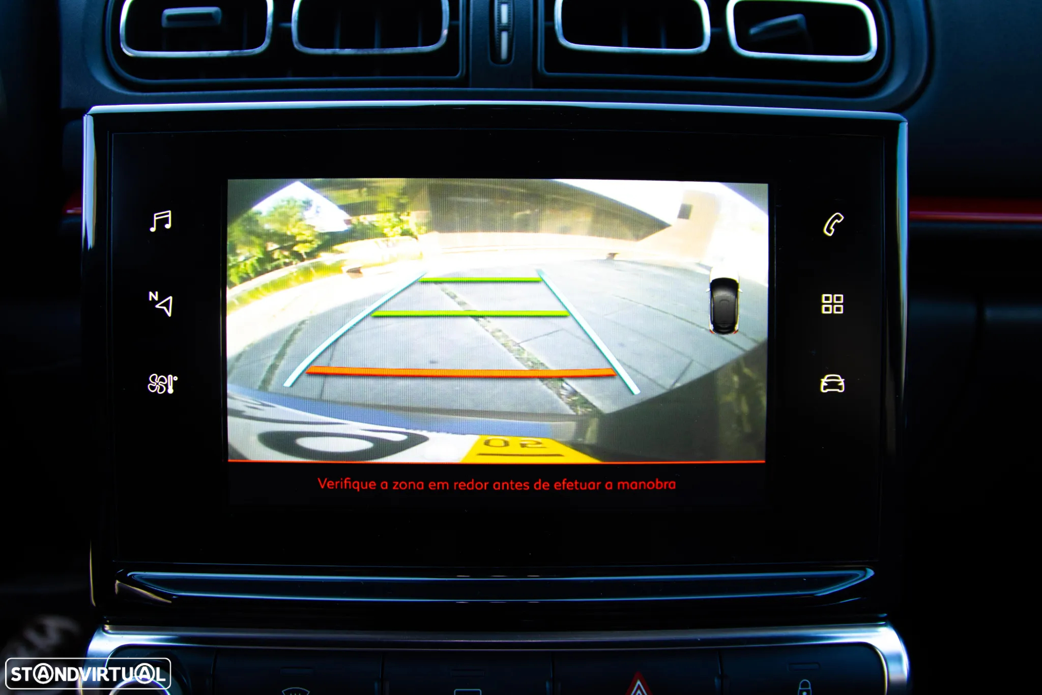 Citroën C3 1.2 PureTech Shine - 27