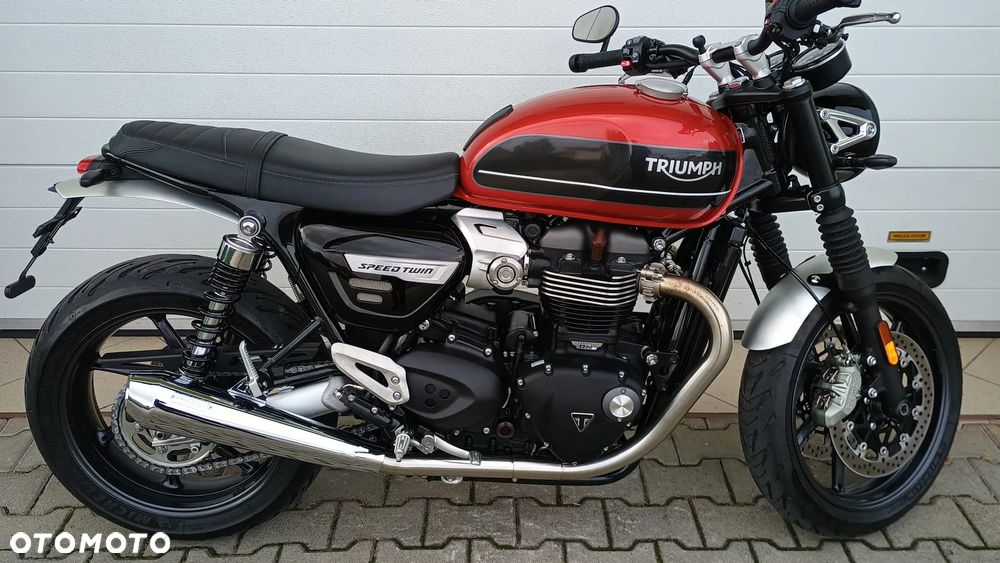 Triumph Speed Twin - 1