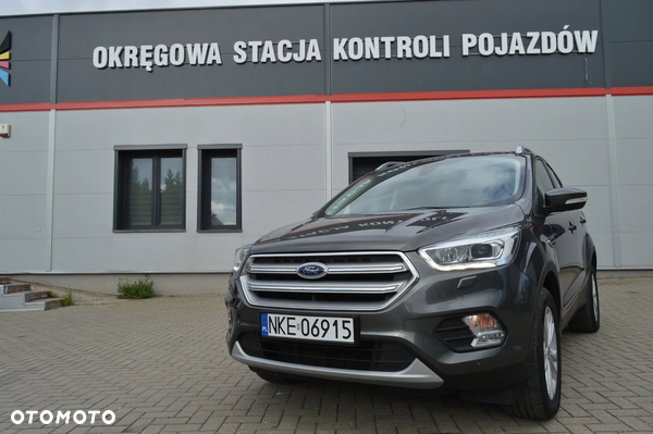 Ford Kuga 1.5 EcoBoost 2x4 Titanium