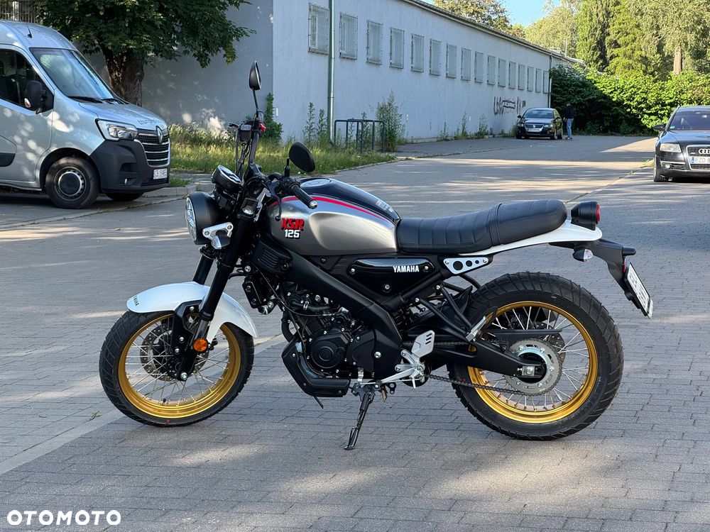 Yamaha XSR - 4