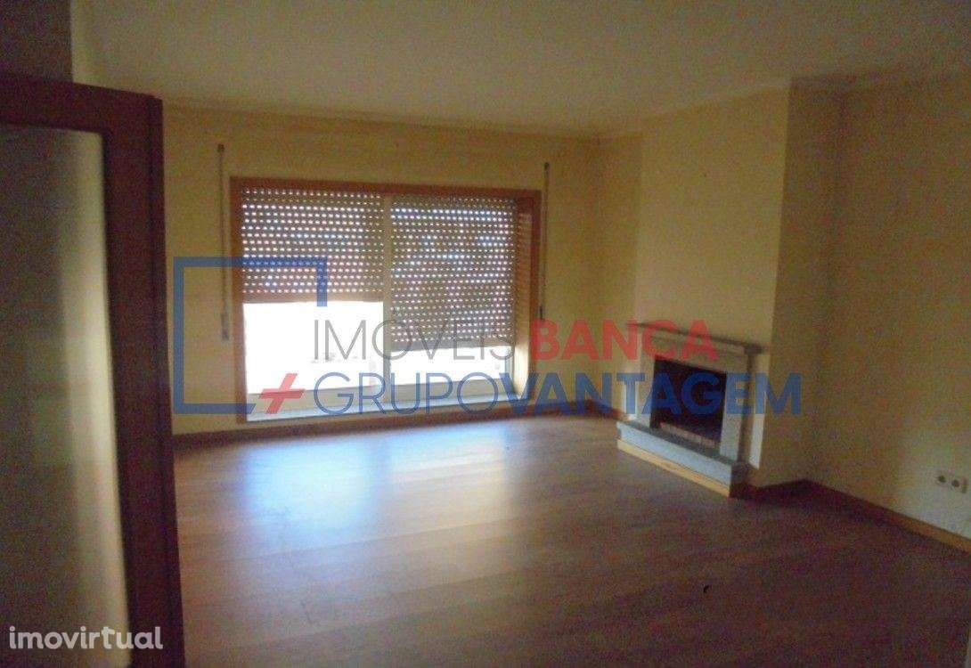 Apartamento T2 com varanda em Canelas, V.N.Gaia - Grande imagem: 4/19