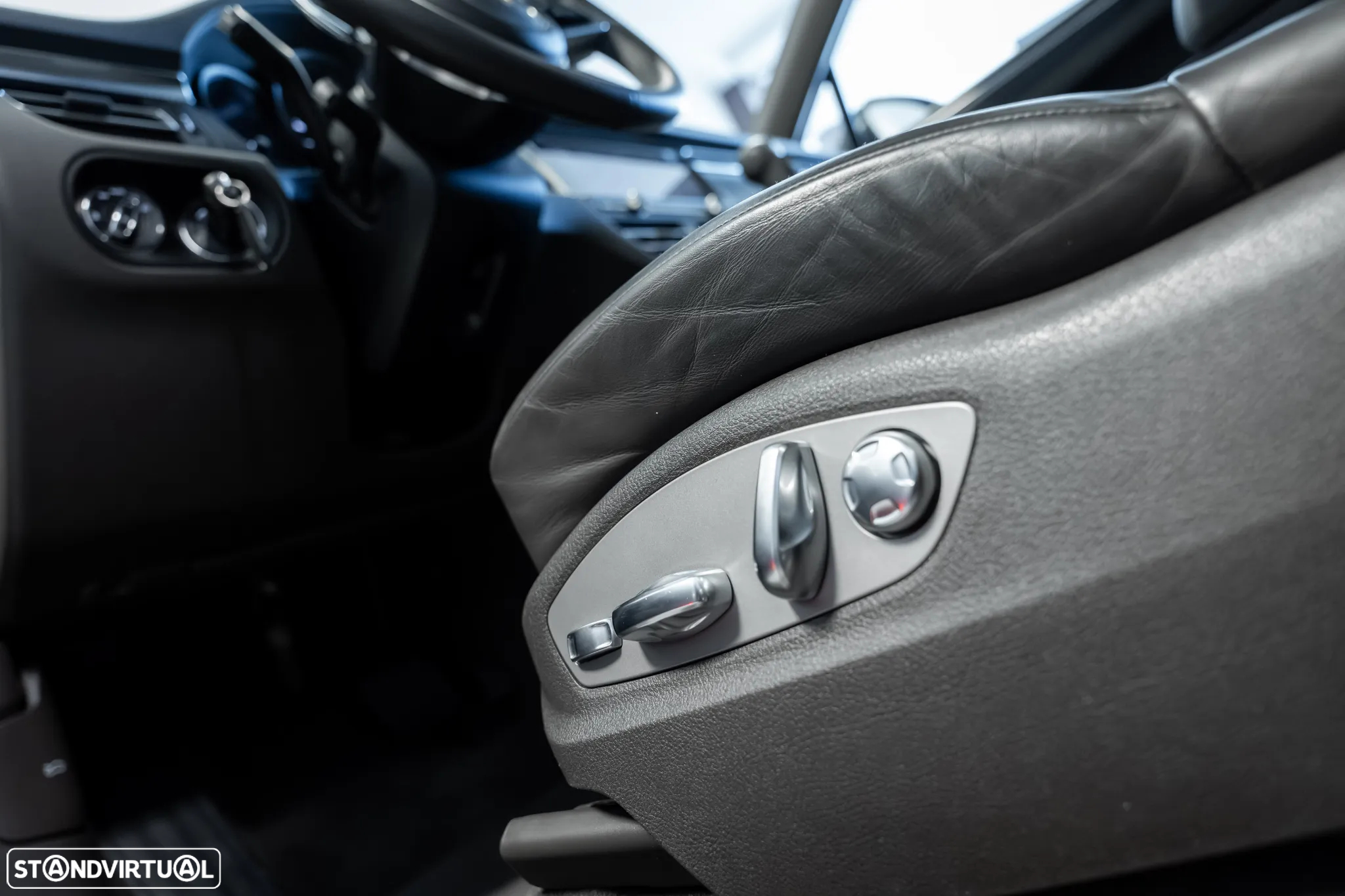 Porsche Macan Standard - 34