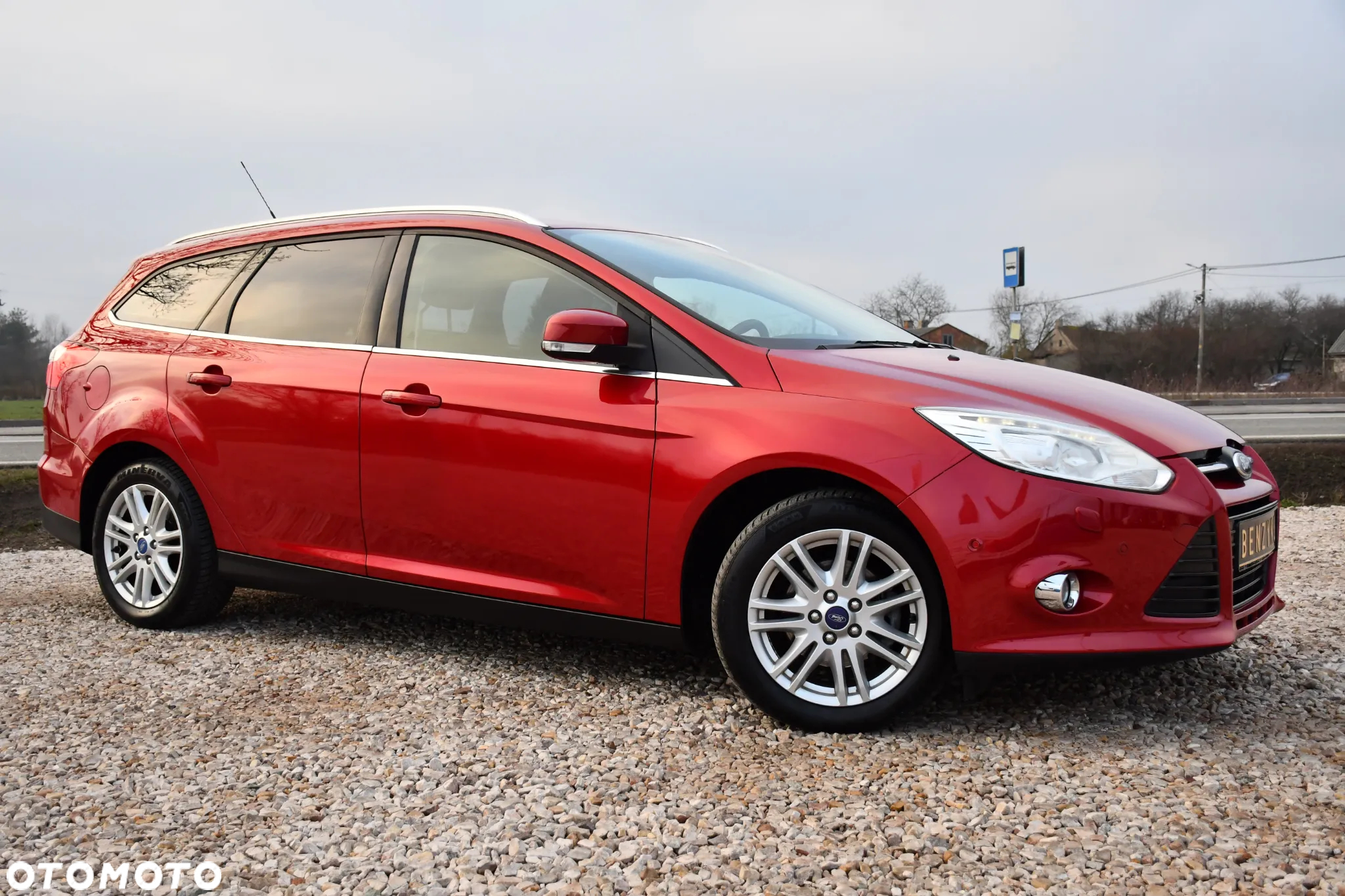 Ford Focus Turnier 1.0 EcoBoost Start-Stopp-System TITANIUM - 8