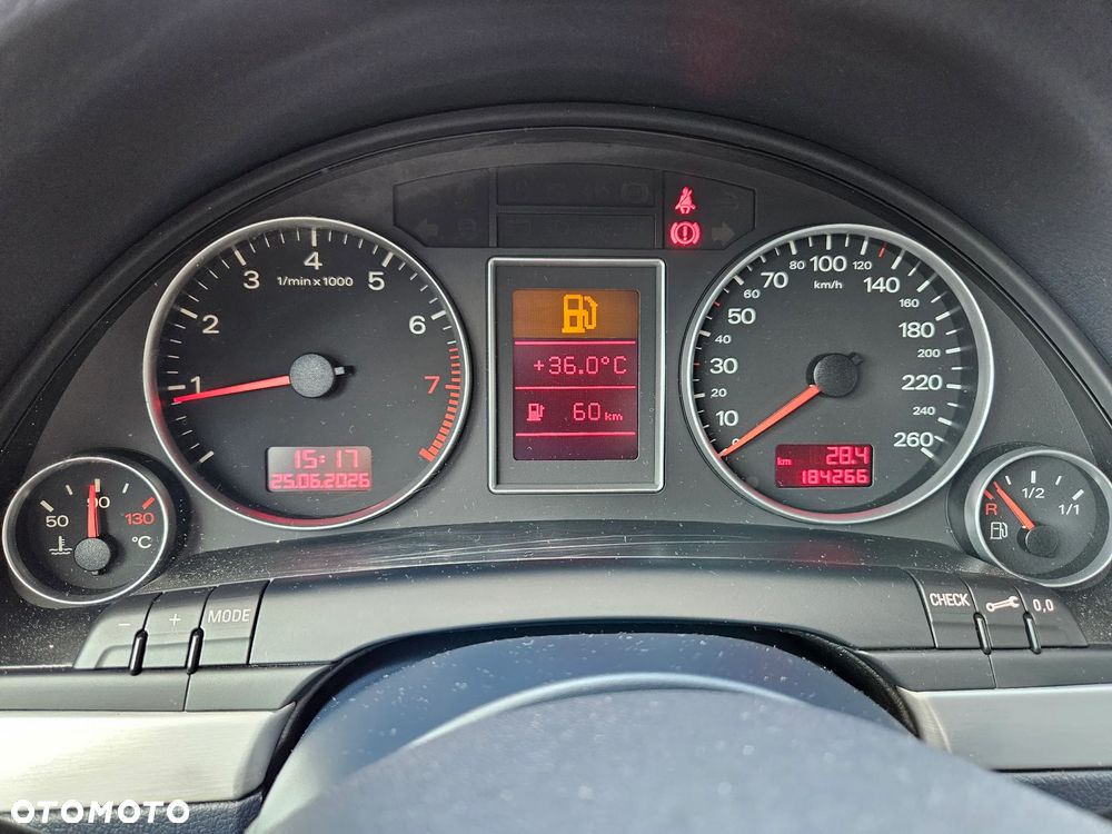 Audi A4 Limousine - 14