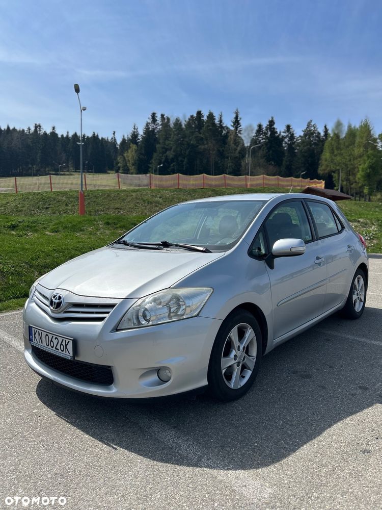 Toyota Auris 2.0 D-4D 2010 - 1