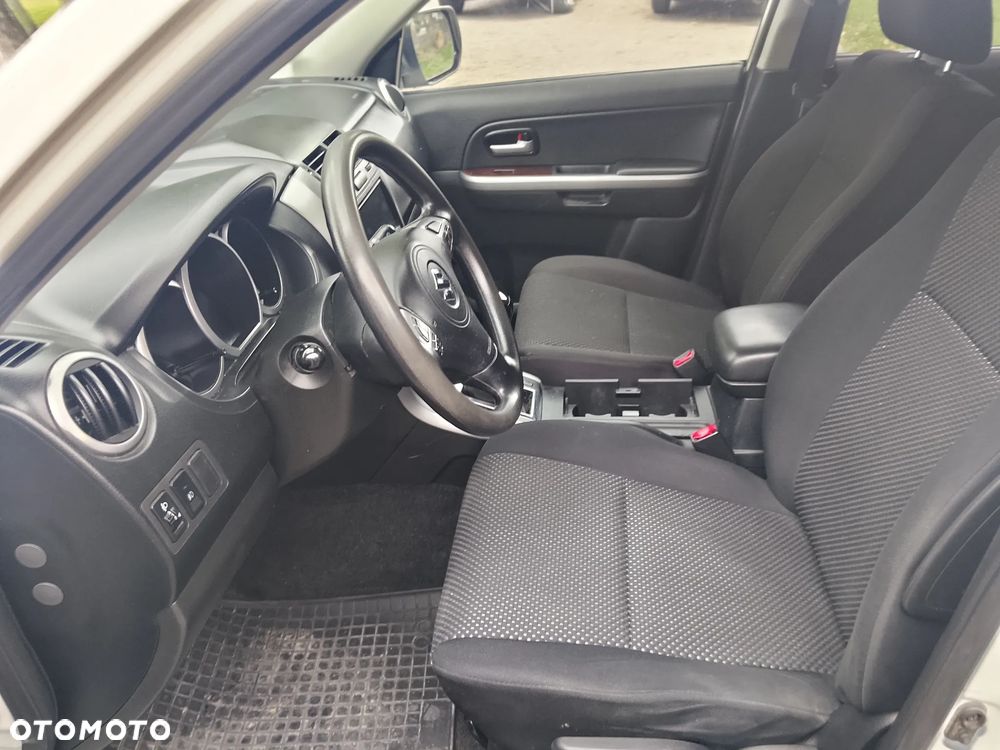 Suzuki Grand Vitara - 17
