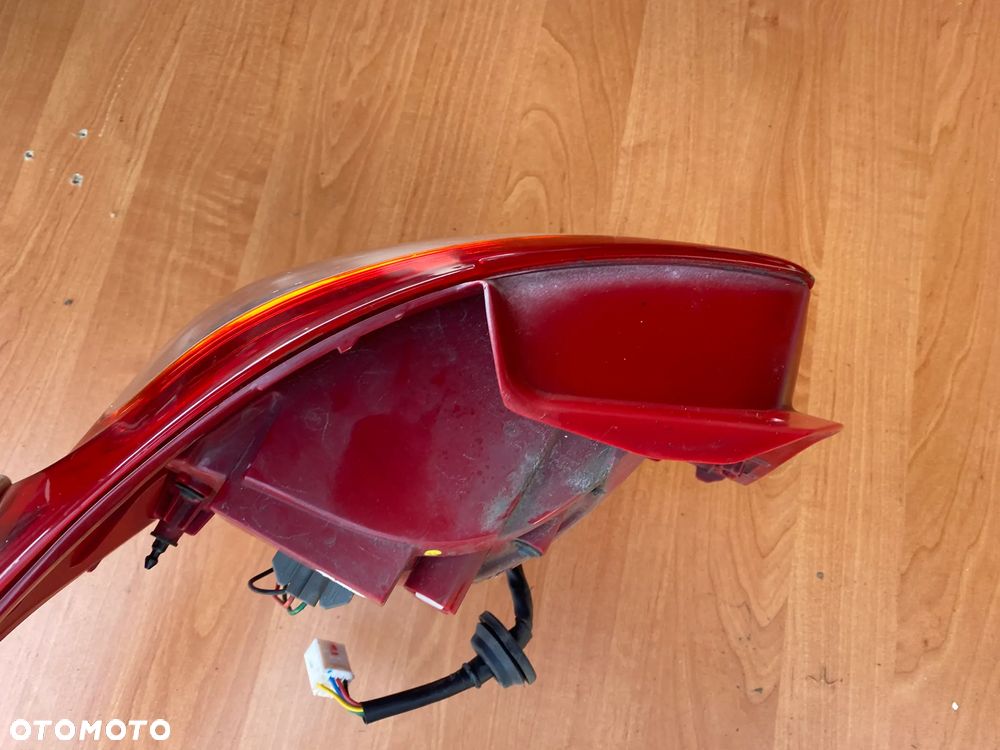 LAMPA TYŁ TYLNA PRAWA LUB LEWA HYUNDAI I10 II - 18