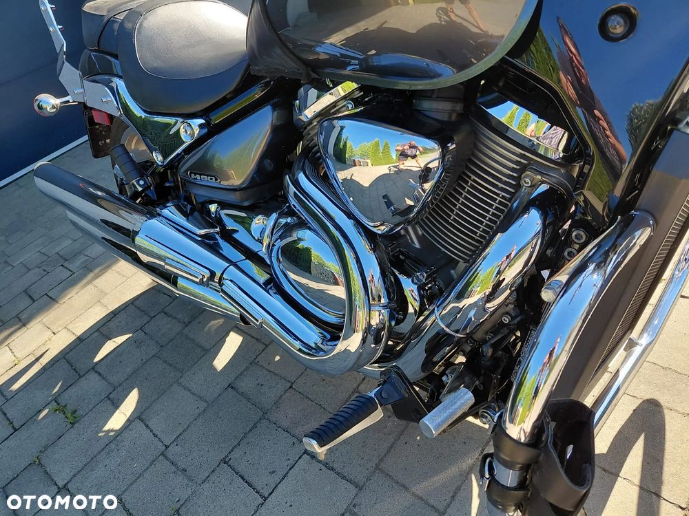 Suzuki Boulevard - 21