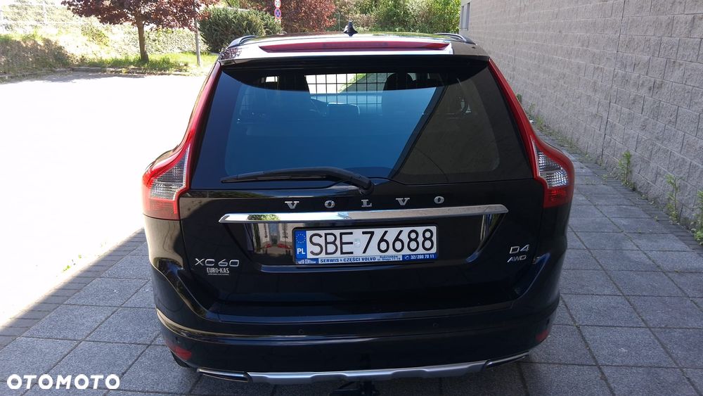 Volvo XC 60 ver-2-4d-awd-momentum - 4